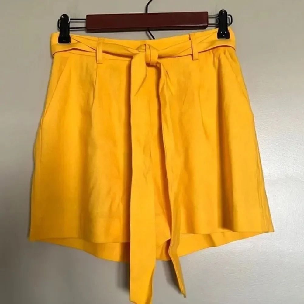 NWT Antonio Melanie Shorts Mustard Color Size 0 #DCHS1